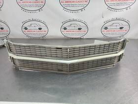 104-00273 Chevrolet 1970 Chevelle Oem Front Grille Assembly With Mouldings Nice