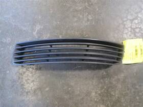 104-01906l Chevrolet Driver Grille Se Without Fog Lamps Lower Ends Fits 07-10 G5 235325