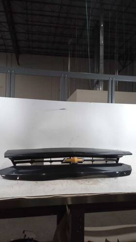 104-02714 Chevrolet Grille Ls Base Without 1le Track Package Upper Fits 16-18 Camaro 451101
