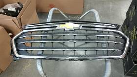 104-10525d Chevrolet Grille For Traverse Recon Oem Uppr Assy Chrm Scratch