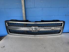 15131717 Chevrolet 2007-2013 Silverado 1500 Front Chrome Grille Grill D4844 Dg1