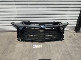 23335276 Chevrolet 2023 2024 Blazer Front Grille Chrome Oem No Emblem