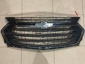 23376132 Chevrolet Grille Grill Silver And Black 2018-2021 Traverse Oem
