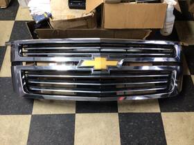 22936489 Chevrolet 2344094 2015-2020 Tahoe Suburban Grille Assembly Oem