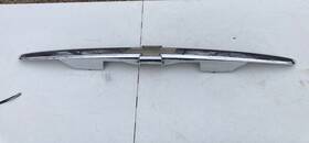 25906306 Chevrolet 2005-2009 Chevy Equinox Grille Chrome Molding Trim Center Bar Oem