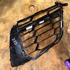34740231 Chevrolet 2021 Corvette C8 Front Inner Zerv Grill Oem Used