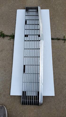 3950740 Chevrolet 1970 Oem Impala Belair Biscayne Caprice Upper Front Grille