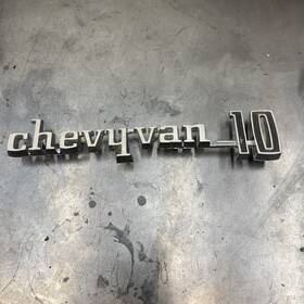 3970871 Chevrolet Vintage 71-77 Chevy Van 10 Fender Emblem Badge Chrome Oem Gm #3970871