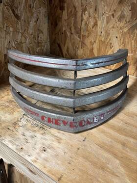 Chevrolet 41 42 46 1/2 3/4 1 1941 1942 1946 Chevy Pickup Truck Upper Grille Grill Top