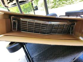 6261923 Chevrolet 1972 72 Original Gm Nos Monte Carlo Grill Grille
