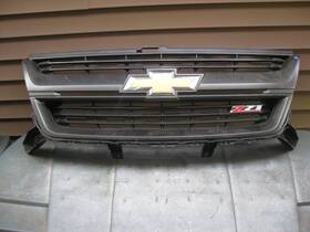 84079064 Chevrolet 2015 2016 2017 2018 2019 2020 Colorado Z71 Grille Grill Oem