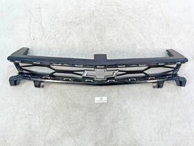 84718396 Chevrolet 17-24 Oem Camaro Zl1 Front Bumper Upper Center Grille Black