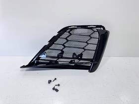 84740232 Chevrolet 2020 - 2024 Corvette C8 Front Bumper Rh Grill Molding Oem