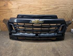 85051667 Chevrolet 2023 2024 2025 Colorado Front Lt Grill Grille With Emblem Oem