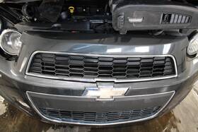 95215846 Chevrolet Used Upper Grille Fits 2014 Sonic Ls Grade A
