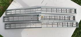 Pt3623726 Chevrolet 1976 Monte Carlo Center Grille 3 Sections With Emblem Oem