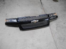 Smitley-403-11-020 Chevrolet 2004-2012 Chevy Colorado Grille With Emblem Lights