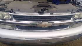 104-01646c Chevrolet Truck Grille Excluding Ltz Chrome Fits 00-06 Suburban 1500