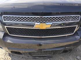104-01737 Chevrolet Truck Grille Black With Chrome Surround Lower Fits 07-14 Suburban 1500 2646833