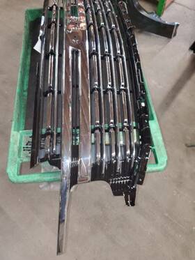 104-12082d Chevrolet Truck Tahoe 2019 Grille