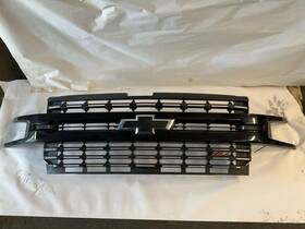85573521 Chevy 2019-2022 Silverado 1500 Grille With Z71 Emblem Oem