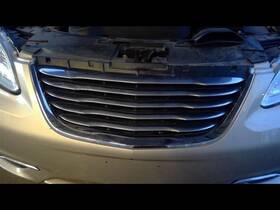 104-02248a Chrysler Grille Upper Chrome Surround Argent Fits 11-14 200 2310359