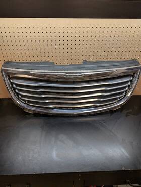 11rt-c-1150m Chrysler 2011-2016 Oem Town And Country Front Chrome Grille Assembly