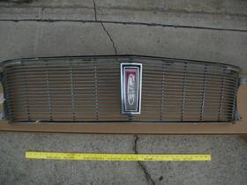 2445224 Chrysler 1965 Newport Chrome Grille Original Unrestored 2445224 Chrysler 1965 Newport Chrome Grille Original Unrestored