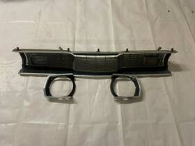 3573721 Chrysler 1970-1972 Mopar Plymouth Duster And Valiant Grill Headlight Bezel Parking Lights