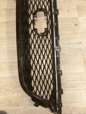 6wf63dx8ab Chrysler 21 22 23 Pacifica Lower Grille Black Oem