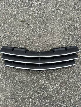 Ya37p41aa Chrysler 04-07 Crossfire Front Upper Center Grill Grille