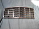 D5db-8b421 Ford Granada Grill Assembly