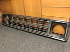 D8ub-8150-ab Ford Econoline Van Chrome Grille