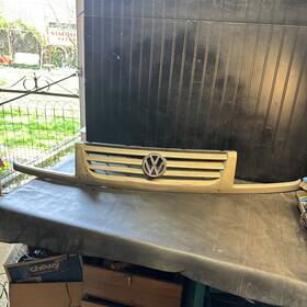 Gri00100 Diy Solutions Grille 1996 Vw Jetta Used Part Free Shipping