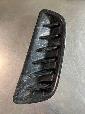 104-13289r Dodge Passenger Right Grille Lower Ends Fits 23-24 Hornet 574432