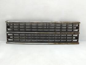 4270312 Dodge 1988 Caravan Front Bumper Grille Cover Ckhpv