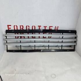 4270675 Dodge Daytona Turbo Z Lower Grille