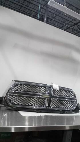 55079364ac Dodge Used Upper Grille Fits 2012 Durango Chrome Surround And Black Inser