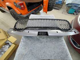 6uz19trmaa Dodge 2020-2022 Durango Front Upper Bumper Radiator Grille Grill Oem