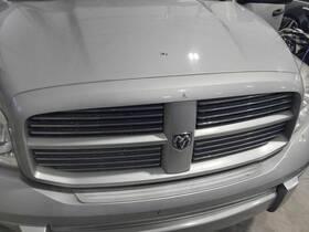 104-02006d Dodge Truck Grille Painted Surround Chrome Inserts Fits 06-09 2500 Pickup 3131575