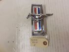 D0zb-8b639-a Dozz-8213-a Ford Mustang Boss Grille Ornament Emblem