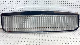 1986-0101-00r E&g 2000-2005 Cadillac Deville Classics Chrome Upper Grill Grille