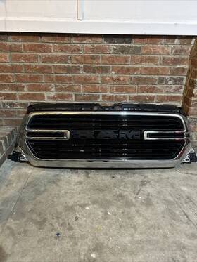 Aup2669543 Factory/oem For 2019 2020 2021 2022 Dodge Ram 1500 Front Grill Black With Chrome Grille