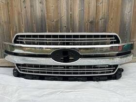 Jl3z-8200-jn Fomoco / Genuine Oem Ford 2018-2020 F150 Lariat Front Upper Grille With Radiator Shutter 786