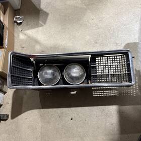 104-01068r Ford 1970 Ltd Front Rh Passengers Side Hideaway Headlight - Oem 104-01068r Ford 1970 Ltd Front Rh Passengers Side Hideaway Headlight - Oem
