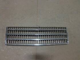104-01084a Ford 83 84 Ltd Grille Chrome