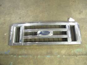104-02092a Ford 2008-2014 E250 Van Chrome Grille Oem