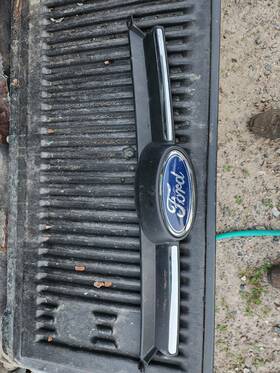 104-02343a Ford Grille Cover Mounted Upper S Model Fits 12-14 Focus