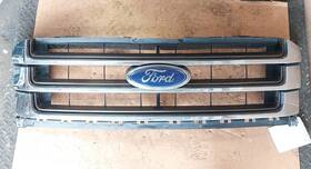 104-02633c Ford 2015-2017 Expedition King Ranch Front Upper Grille Assembly Oem