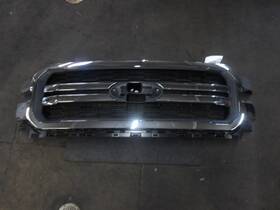 104-13377c Ford 2024 F150 Upper Chrome Trim Grille Oem